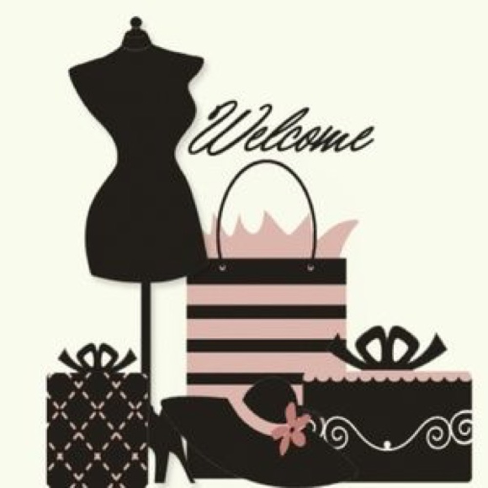 Welcome to my closet! 🛍